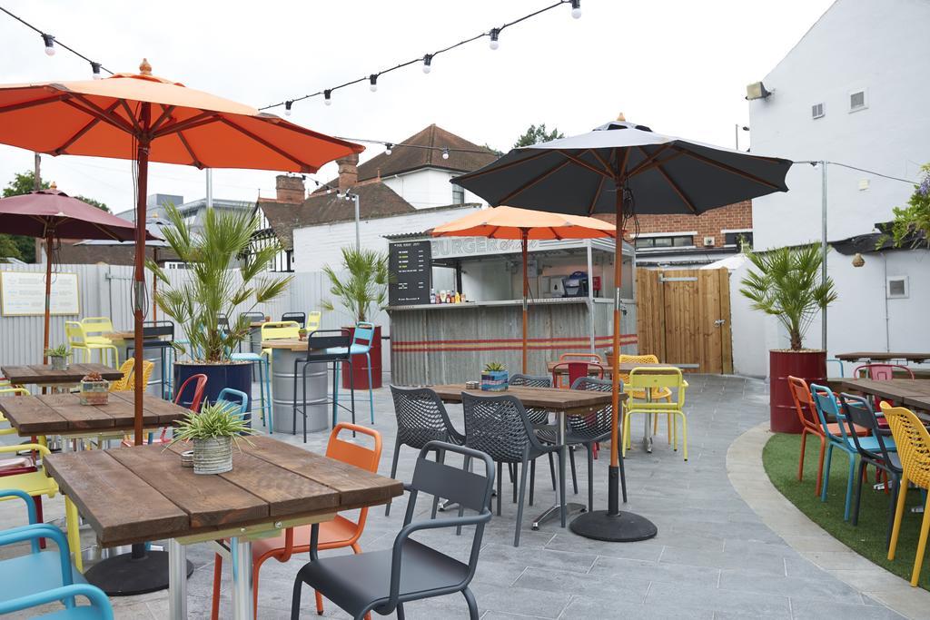 The Bear Esher Exterior foto